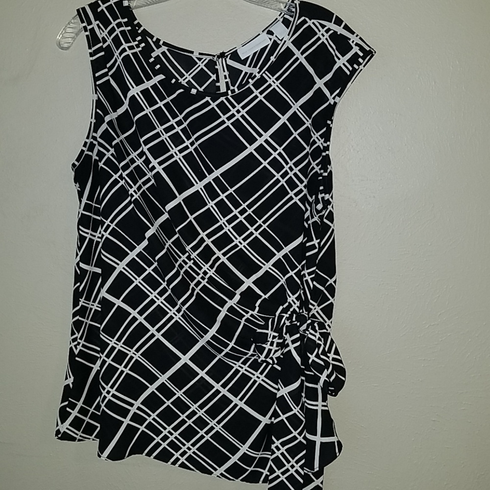 **3 for $20*New York and Company sleeveless blouse